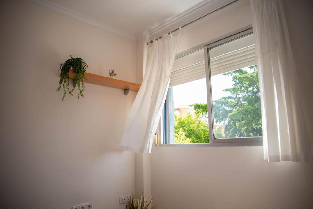 Piso con Jardín Málaga Exterior foto